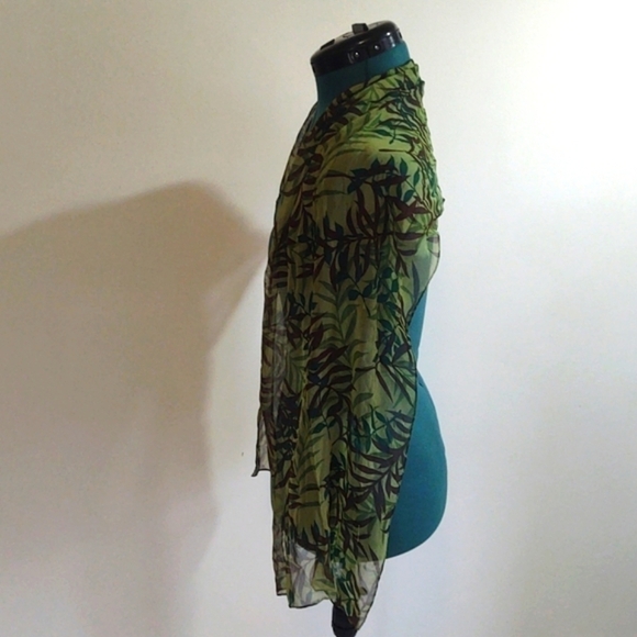 Kenneth Cole Botanical Print Green Silk Scarf - Picture 5 of 9